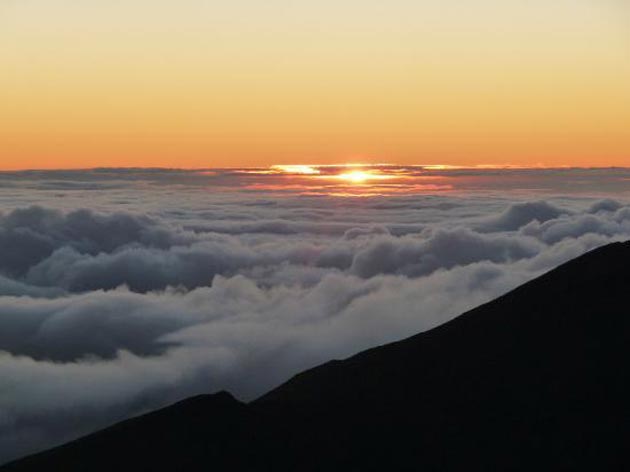Izlazak Sunca, pogled sa vrha kratera